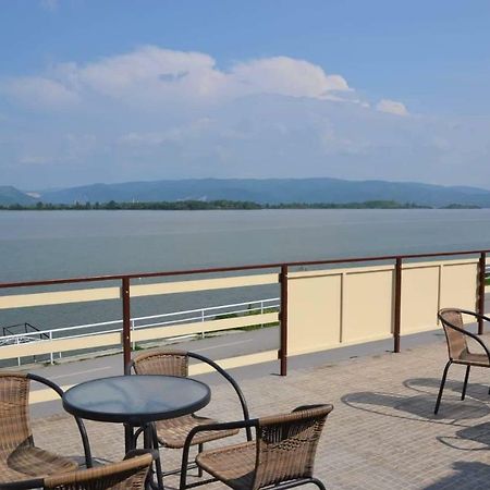 Guest House Bole Vinci Exterior photo