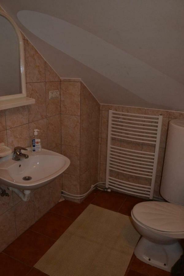 Guest House Bole Vinci Exterior photo